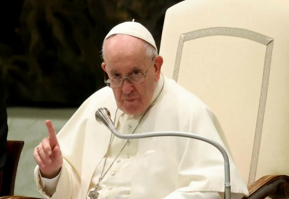 PAPA FRANCISC: ”SUNTEM PE PUNCTUL DE A DISTRUGE LUMEA. OPRIȚI RĂZBOAIELE CÂT MAI ESTE TIMP!”