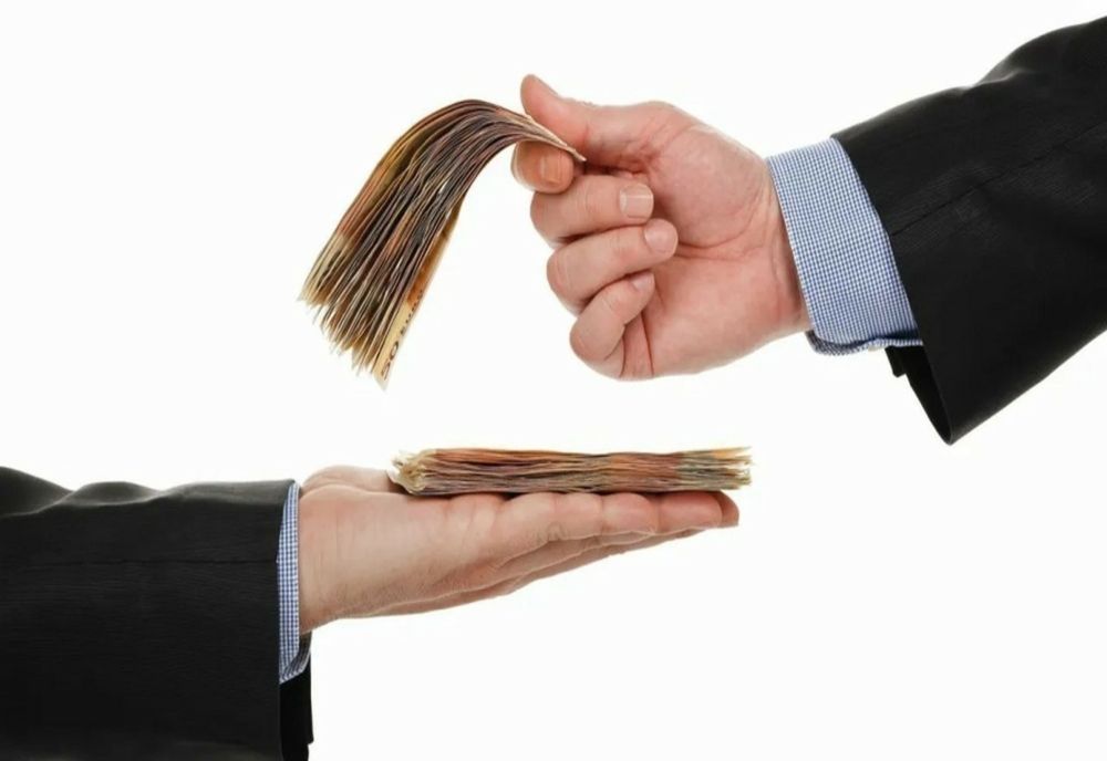 ROMÂNIA, ȚARA ÎNDATORĂRII: MILIOANE DE OAMENI PRINȘI ÎN CREDITE