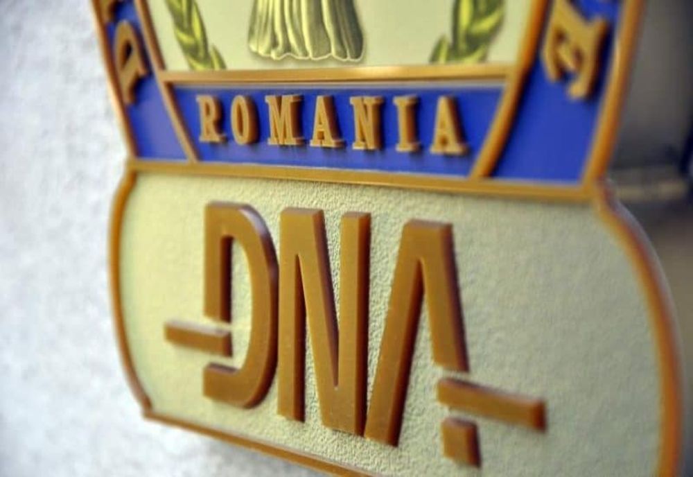 DOI NEUROCHIRURGI DE TOP DIN ROMÂNIA AU AJUNS ÎN VIZORUL DNA
