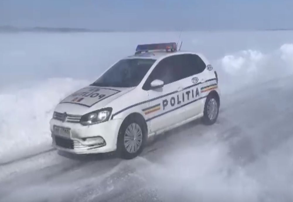 Restricții majore de trafic din cauza vremii severe. Circulația oprită pe A7 și restricționată pe A1, A2 și A3. A fost emis RO-Alert - FOTO