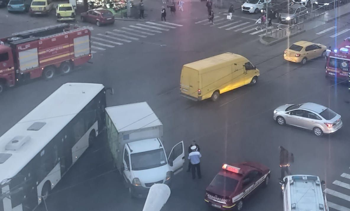 O CLIPĂ DE NEATENȚIE, O VIAȚĂ PIERDUTĂ: CUM PUTEM OPRI VALUL TRAGEDIILOR DE PE ȘOSELE?