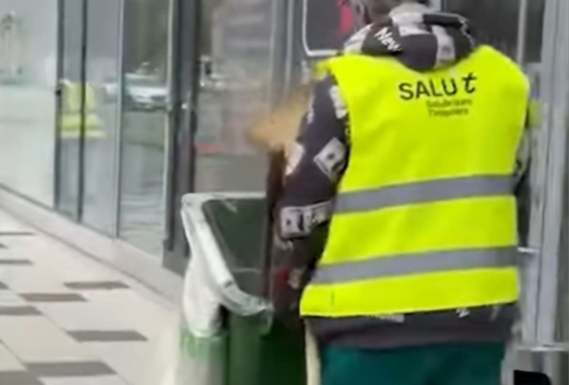 CONTROVERSE ÎN JURUL NOII SOCIETĂȚI DE SALUBRIZARE "SALUT": COSTURI DUBLATE ȘI ACUZAȚII DE RISIPĂ A BANILOR PUBLICI