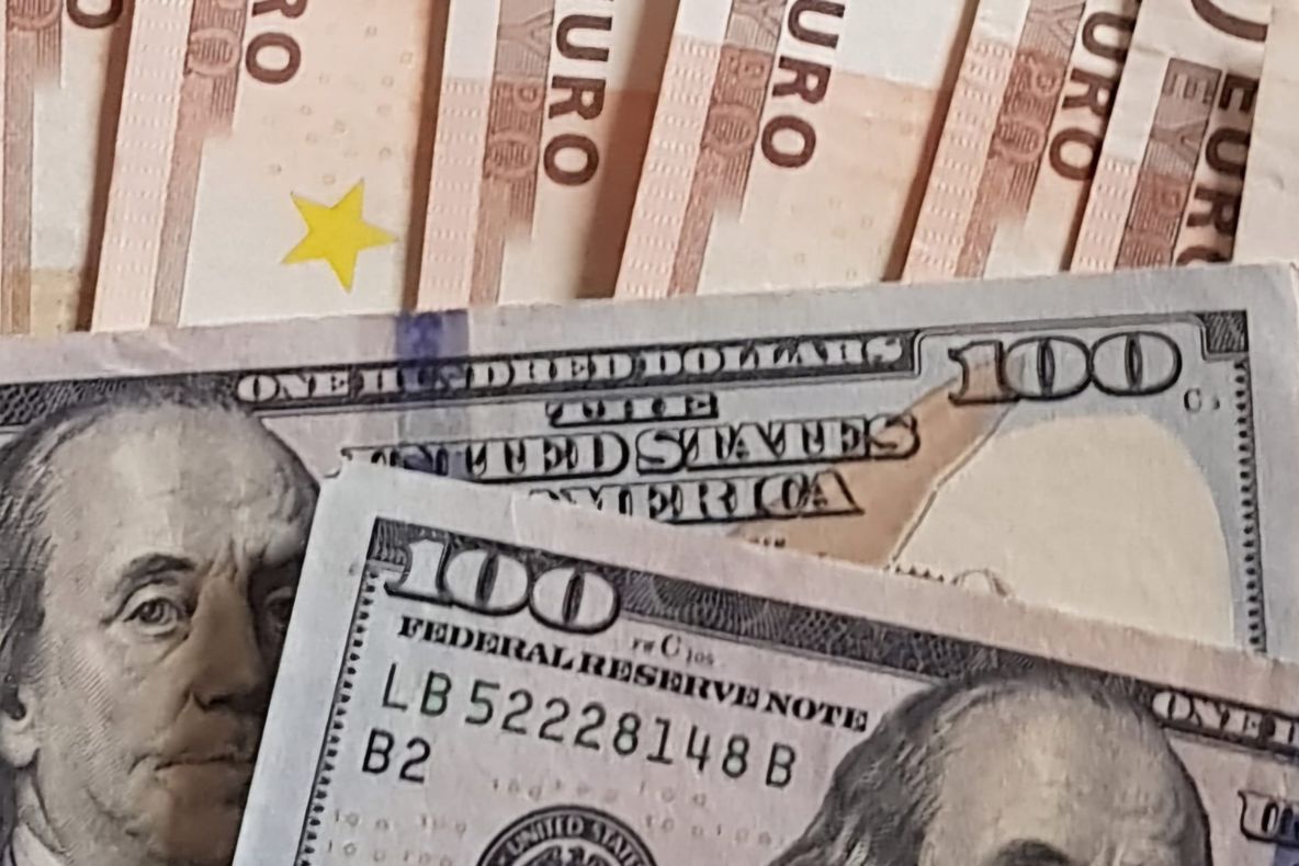 STUDIU UBB: SALARIU MEDIU NET S-A TRIPLAT DIN 2007, DAR INEGALITĂȚILE ECONOMICE RĂMÂN O PROVOCARE