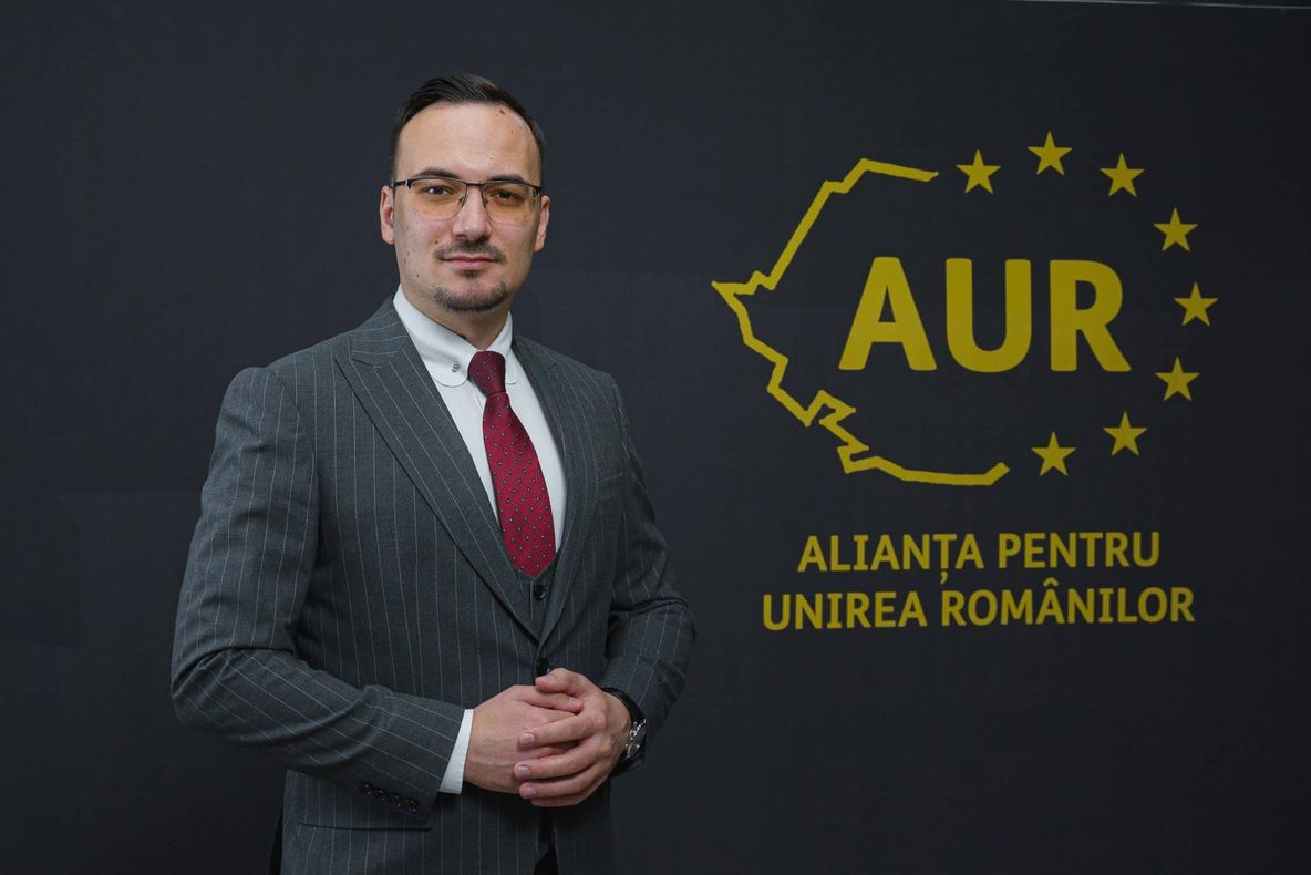 RĂZVAN BIRO (AUR): "TINERII DIN ROMÂNIA TRĂIESC ÎN CELE MAI PRECARE CONDIȚII DIN UE, IAR STATUL ÎNCHIDE OCHII"