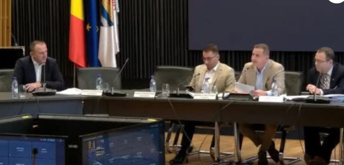 SCANDAL ÎN CJ TIMIȘ. USR A REFUZAT REZILIEREA CONTRACTULUI CU O GROAPĂ DE GUNOI NECONFORMĂ