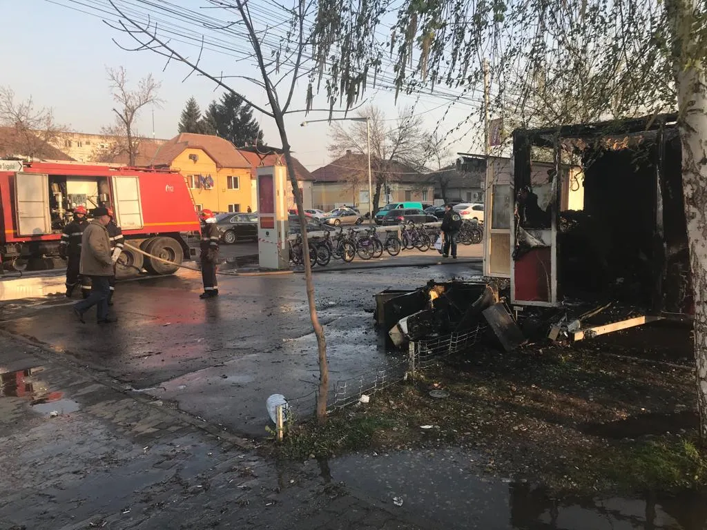 incendiu rulota