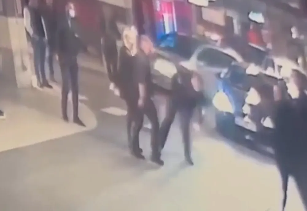 Polițist lovit de un interlop în parcarea unui mall din Timișoara