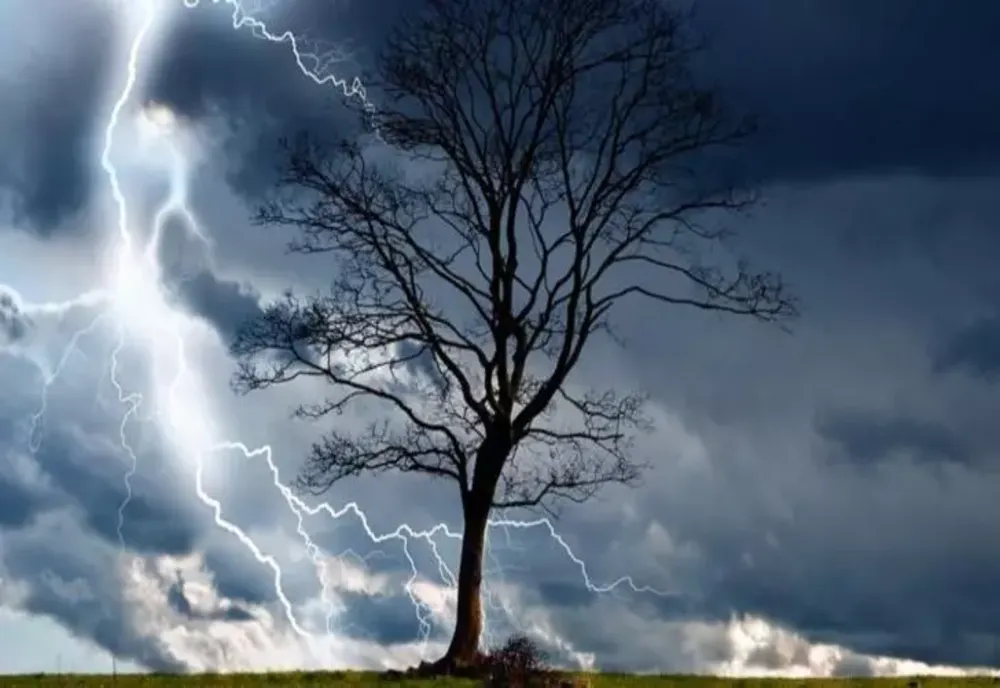 Vreme severă, fenomene extreme: ploi, vijelii și grindină. ANM a emis o nouă alertă meteo