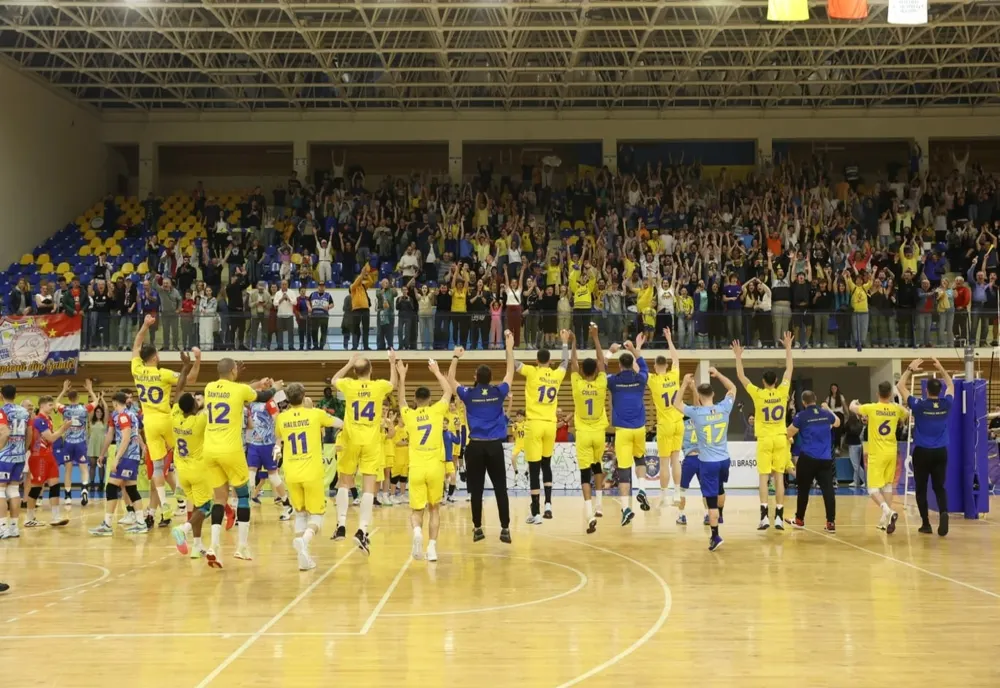 Volei masculin: Corona Braşov a devenit în premieră campioană naţională