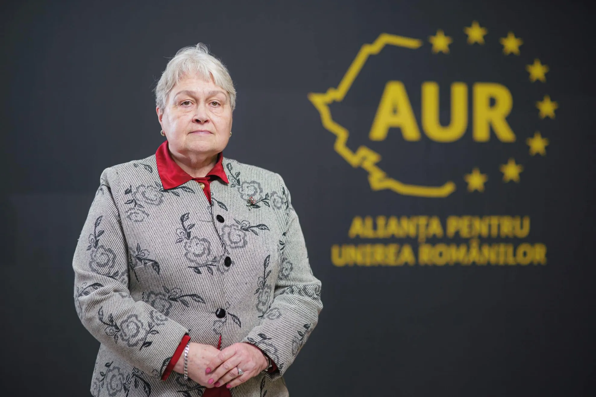 Dorina-BArcari-senator-AUR-GUVERN-LOVITURA-TAXAREA PENSIILOR MICI