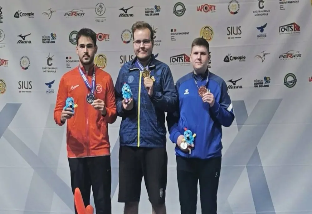 LUCA JOLDEA ȘI DAVID MATEI, MEDALIAȚI LA EUROPENELE DE TIR SPORTIV PENTRU JUNIORI