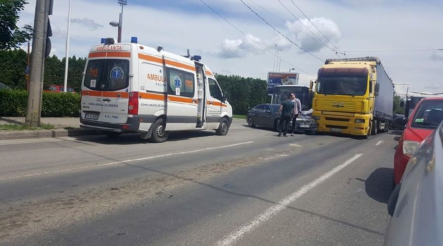 accident-rebreanu-tir-BMW
