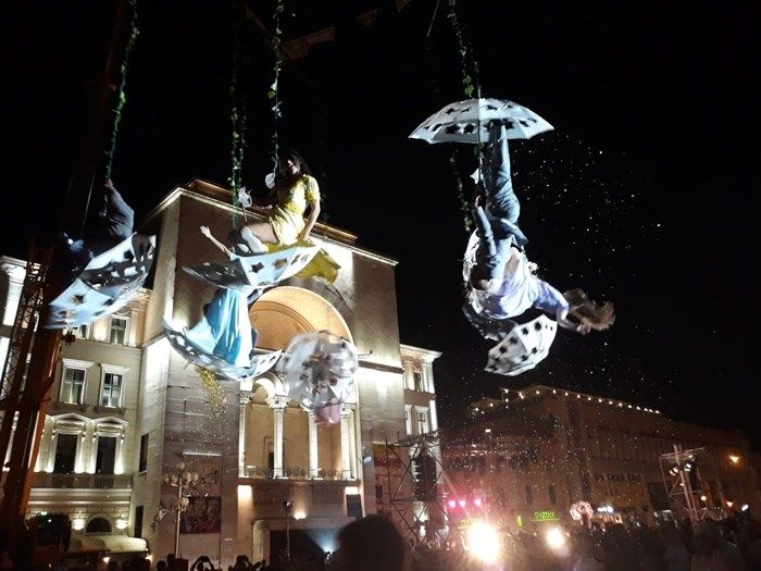 spectacol teatru piata victoriei