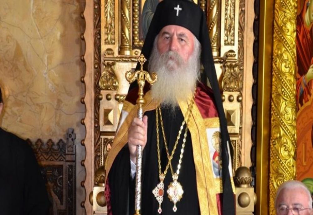 Mitropolitul Banatului îndeamnă la rugăciune pentru ca: Dumnezeu să ocrotească toate culturile și roadele de grindină, dăunători, inundații și vijelii.