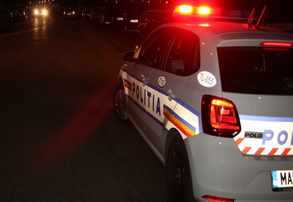 Lăsați și fără bani, și fără loc de muncă