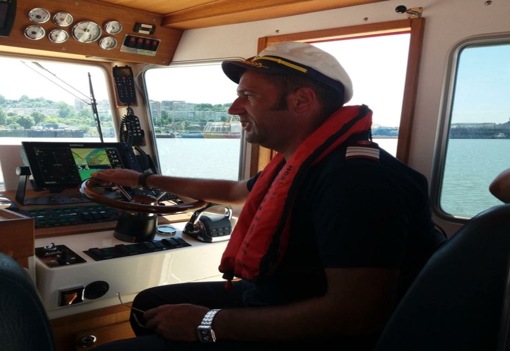 Un pompier timșean, aflat în timpul liber, a salvat viața unui motociclist implicat într-un accident rutier în Bihor