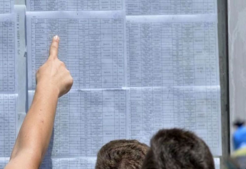 Doi elevi din Timiș au obținut media zece la examenul de Bacalaureat