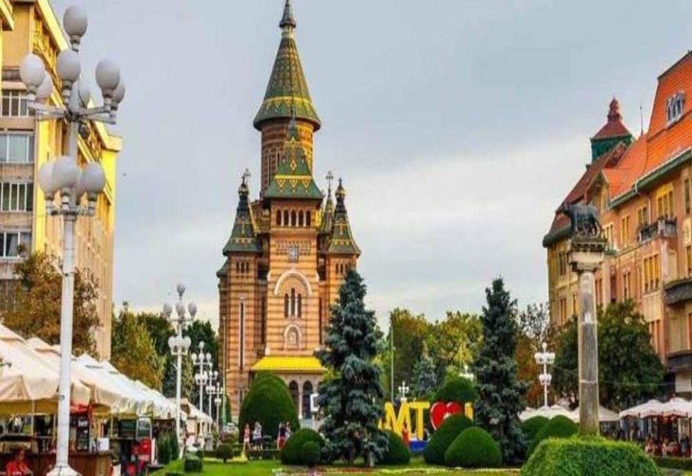 Credincioșii sărbătoresc hramul Catedralei Mitropolitane din Timișoara