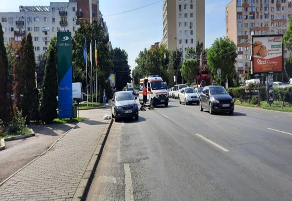 Femeie aflată pe bicicletă, accidentată de o soferiță