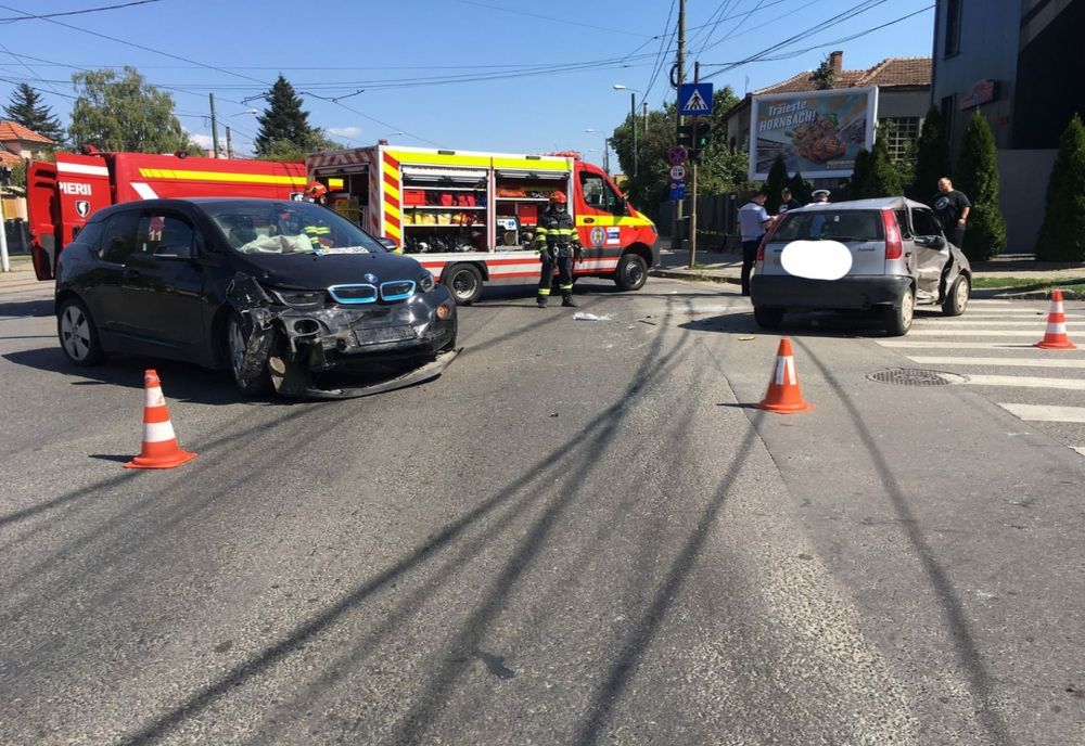 Accident pe un bulevard intens circulat din Timișoara