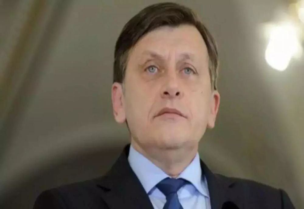 OFICIAL: UDMR ÎL SUSȚINE PE CRIN ANTONESCU LA ALEGERILE PREZIDENȚIALE