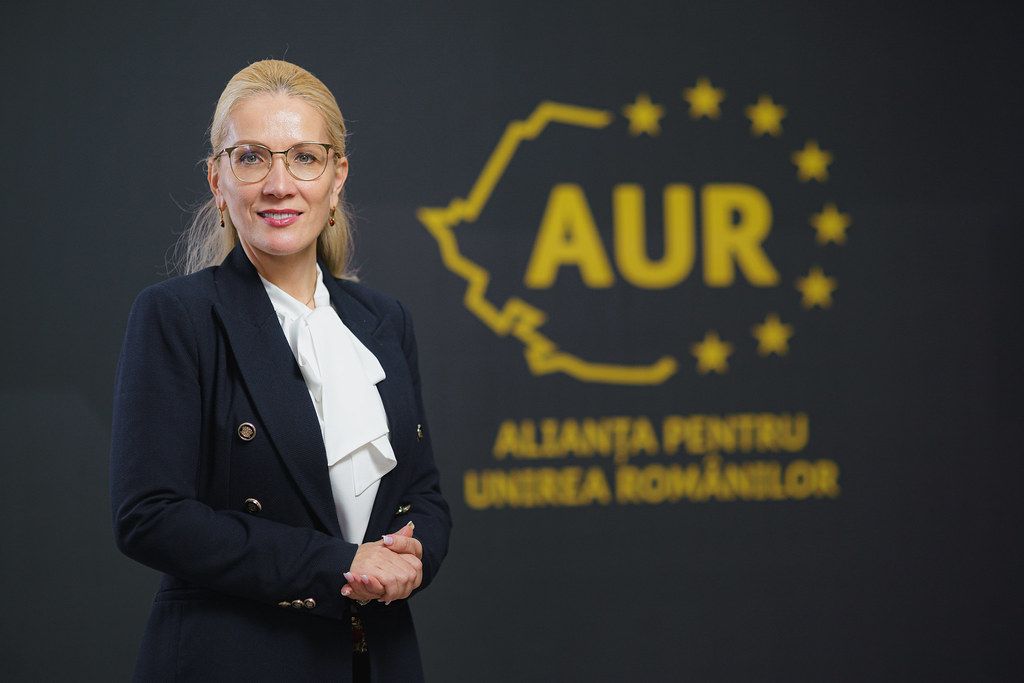 RAMONA-IOANA BRUYNSEELS-DEPUTAT AUR-INTERPELARE-MINISTRU-FERMIERII CER TRANSPARENTA