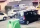 Amenințat cu un cuțit în parcare, salvat de câine. VIDEO!