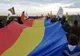 Piața Victoriei, acoperită de Tricolor