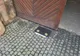 Un laptop abandonat în fața Tribunalului Timiș a pus pe jar autoritățile
