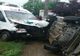 Accident între un autoturism și un microbuz