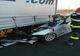 Accident teribil pe autostradă: mașină strivită sub un TIR, șoferul a murit